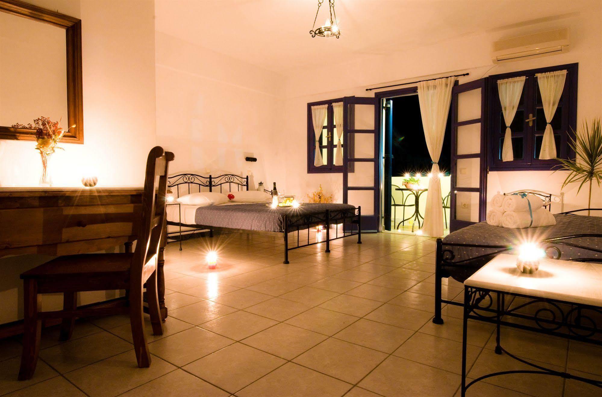 Irigeneia Hotel Perissa  Dış mekan fotoğraf