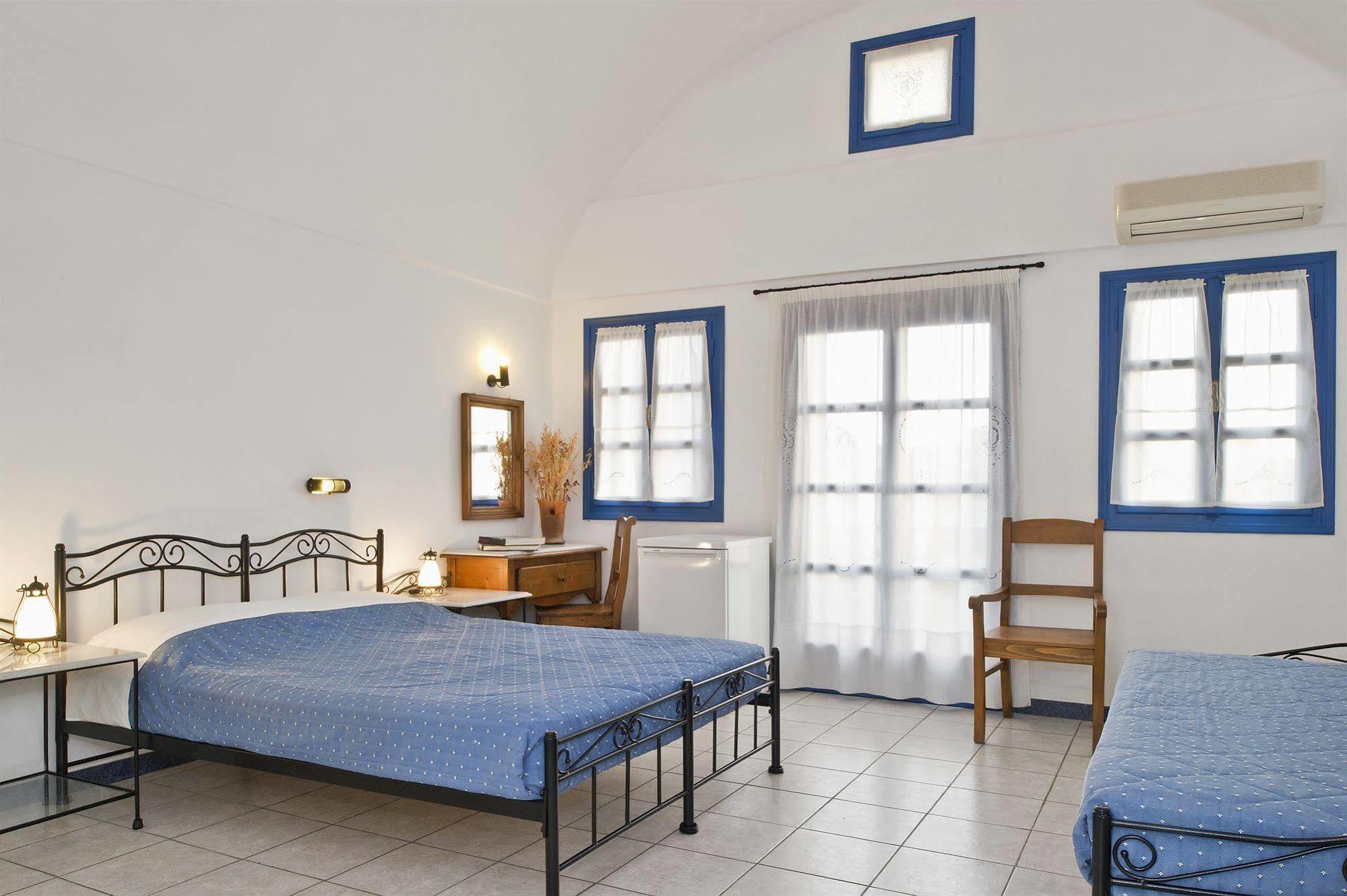 Irigeneia Hotel Perissa  Dış mekan fotoğraf