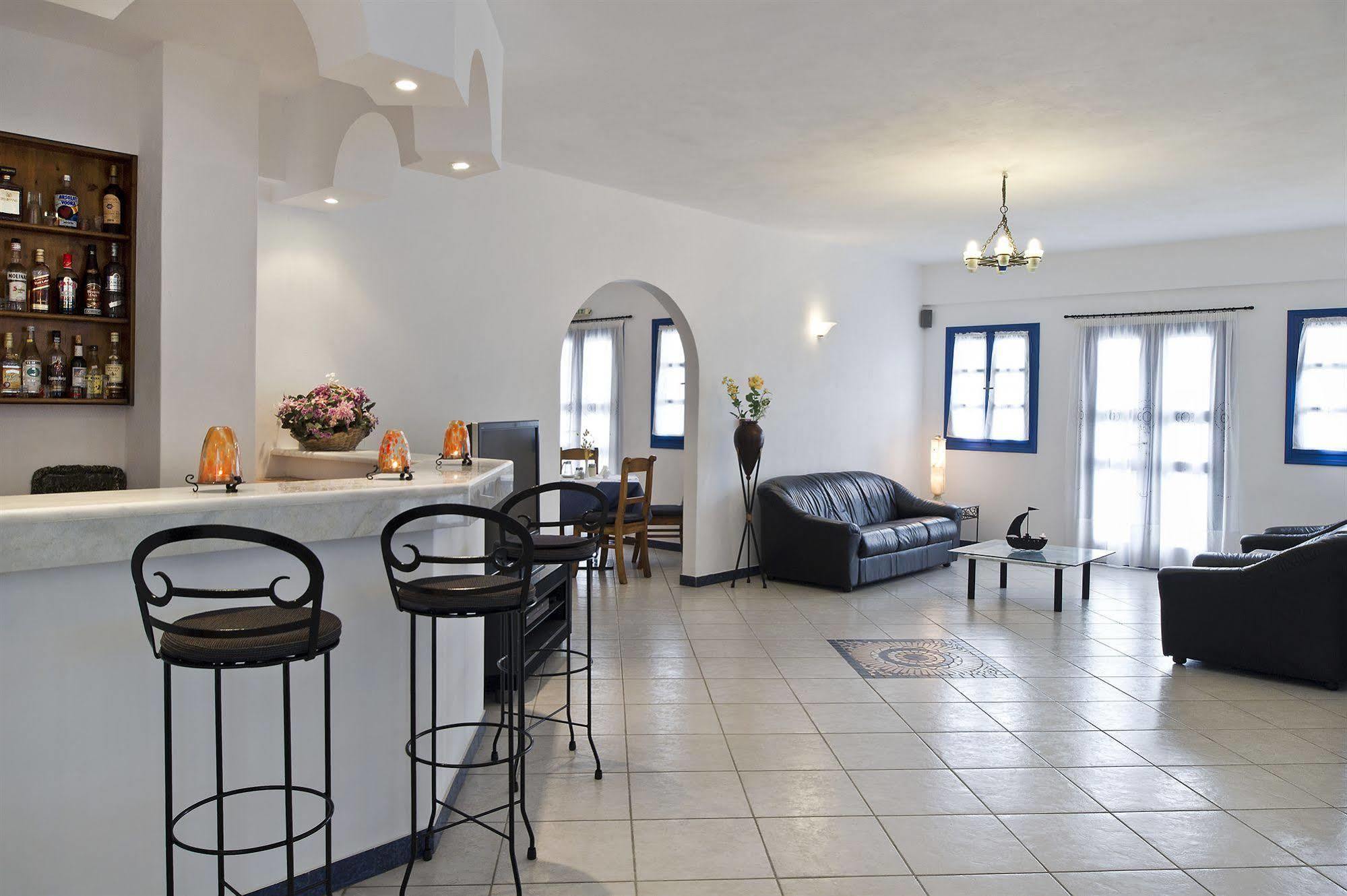 Irigeneia Hotel Perissa  Dış mekan fotoğraf