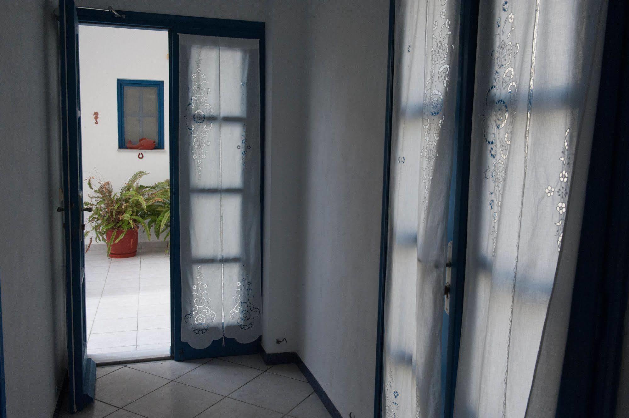Irigeneia Hotel Perissa  Dış mekan fotoğraf